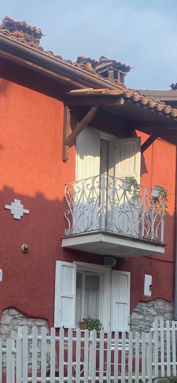 Jolie Petite Maison Chez Barbara Garbagna Exterior foto